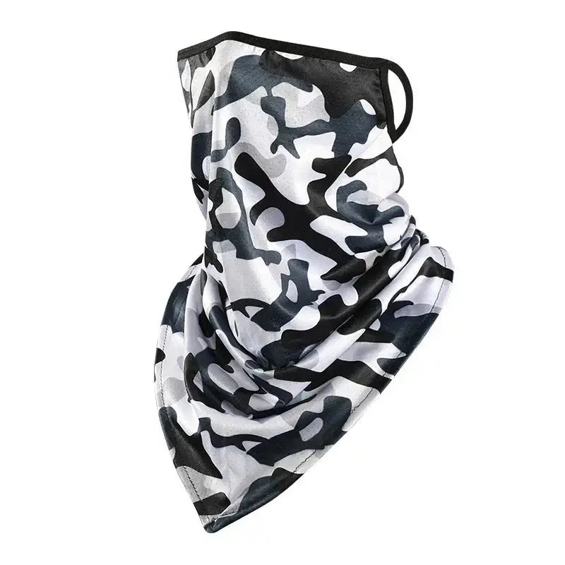 Discover ultimate comfort and protection with our Camouflage Ice Silk Balaclava Mask. Crafted from innovative ice silk fabric, this balaclava is designed for outdoor