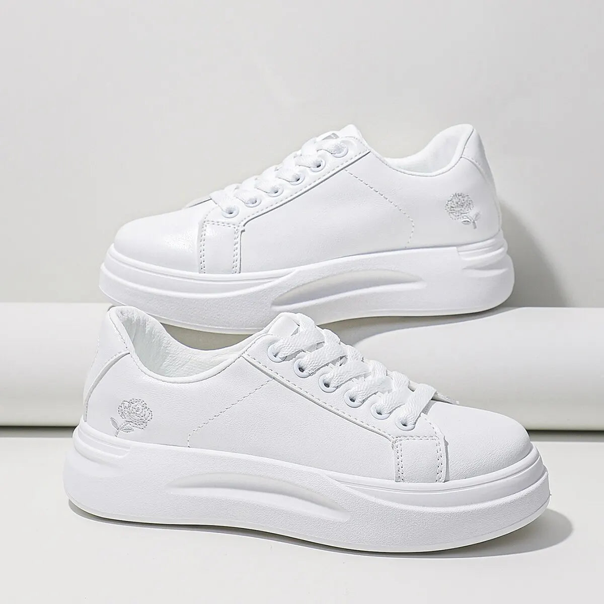 Women's Casual Sneakers White Metallic