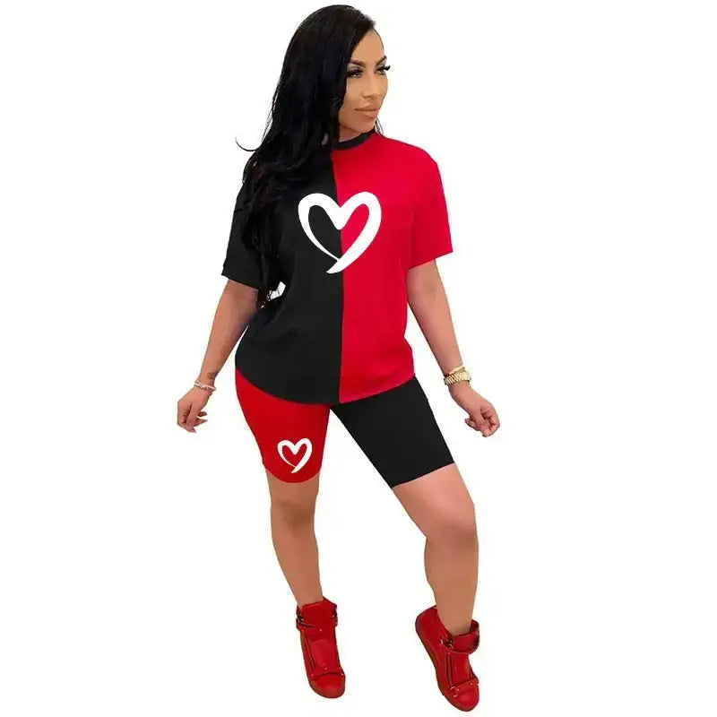 Introducing our Casual Women’s Slim Fit Tracksuit with an eye-catching Patchwork Design. Perfect for relaxed weekends or a quick workout session, this stylish tracks