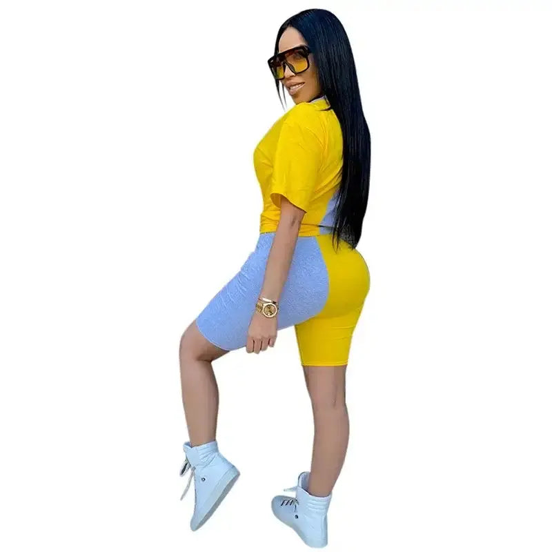 Introducing our Casual Women’s Slim Fit Tracksuit with an eye-catching Patchwork Design. Perfect for relaxed weekends or a quick workout session, this stylish tracks